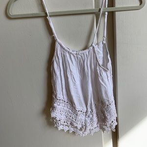 Tilly’s white tank!